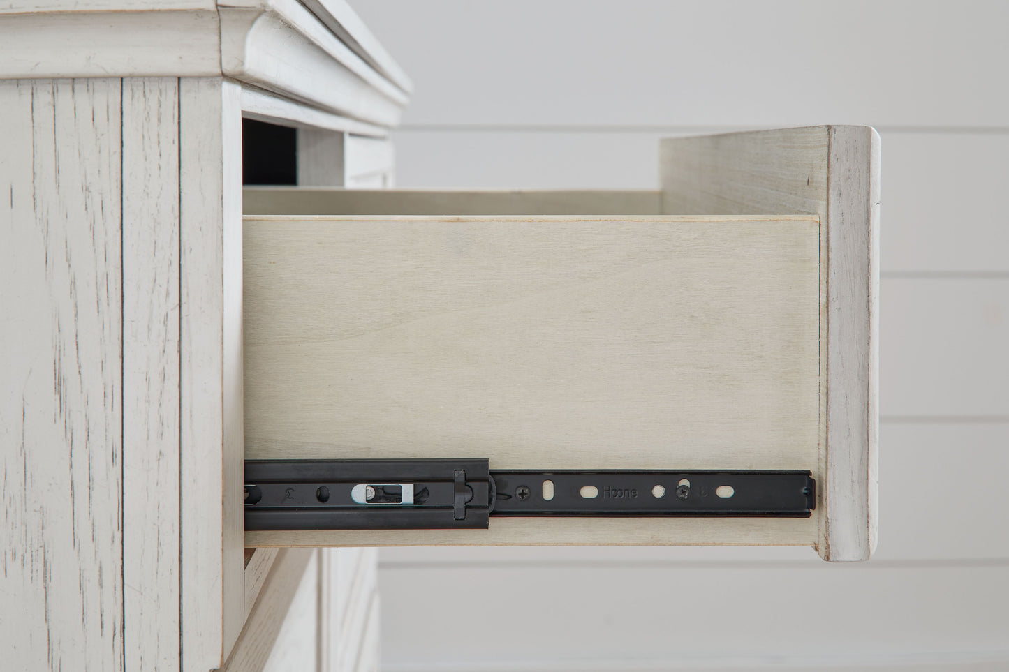 Robbinsdale - Dresser, Mirror - Youth - Antique White