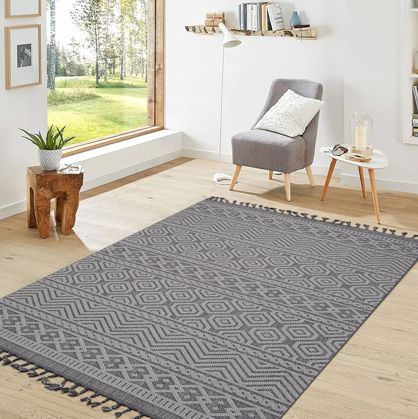 Guros - 8' X 10' Geometric Indoor / Outdoor Area Rug - Gray / White